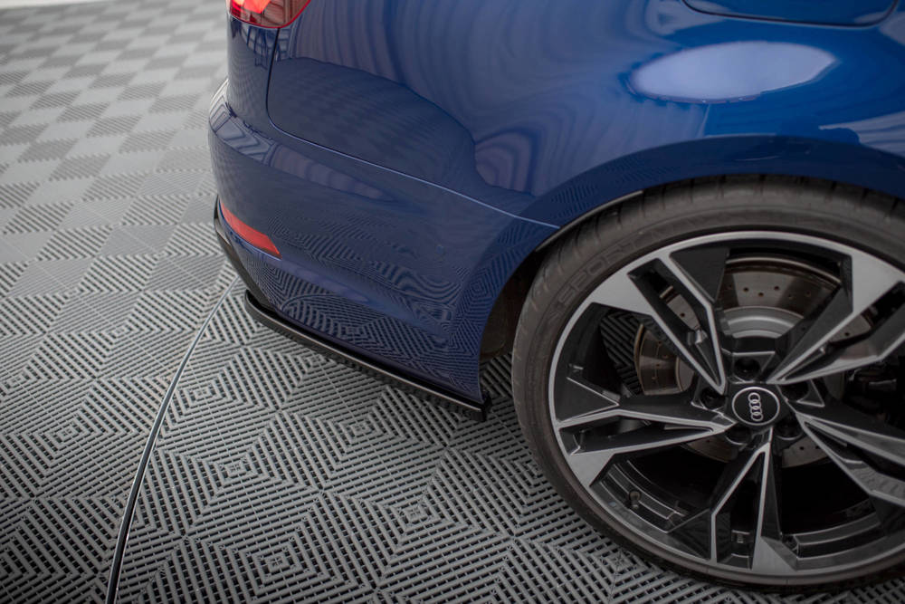 Zijdiffusers Audi A4 Competition B9 FL Maxton Glans Zwart