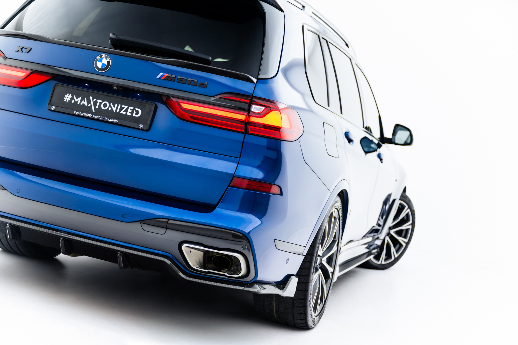Prepreg Carbon Fiber Achterdiffuser BMW X7 M-Pack G07 / G07 Facelift (Met Trekhaak) – Maxton Design