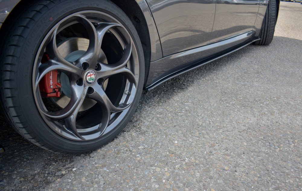 Zijskirts Alfa Romeo Giulia Veloce Maxton Glans Zwart