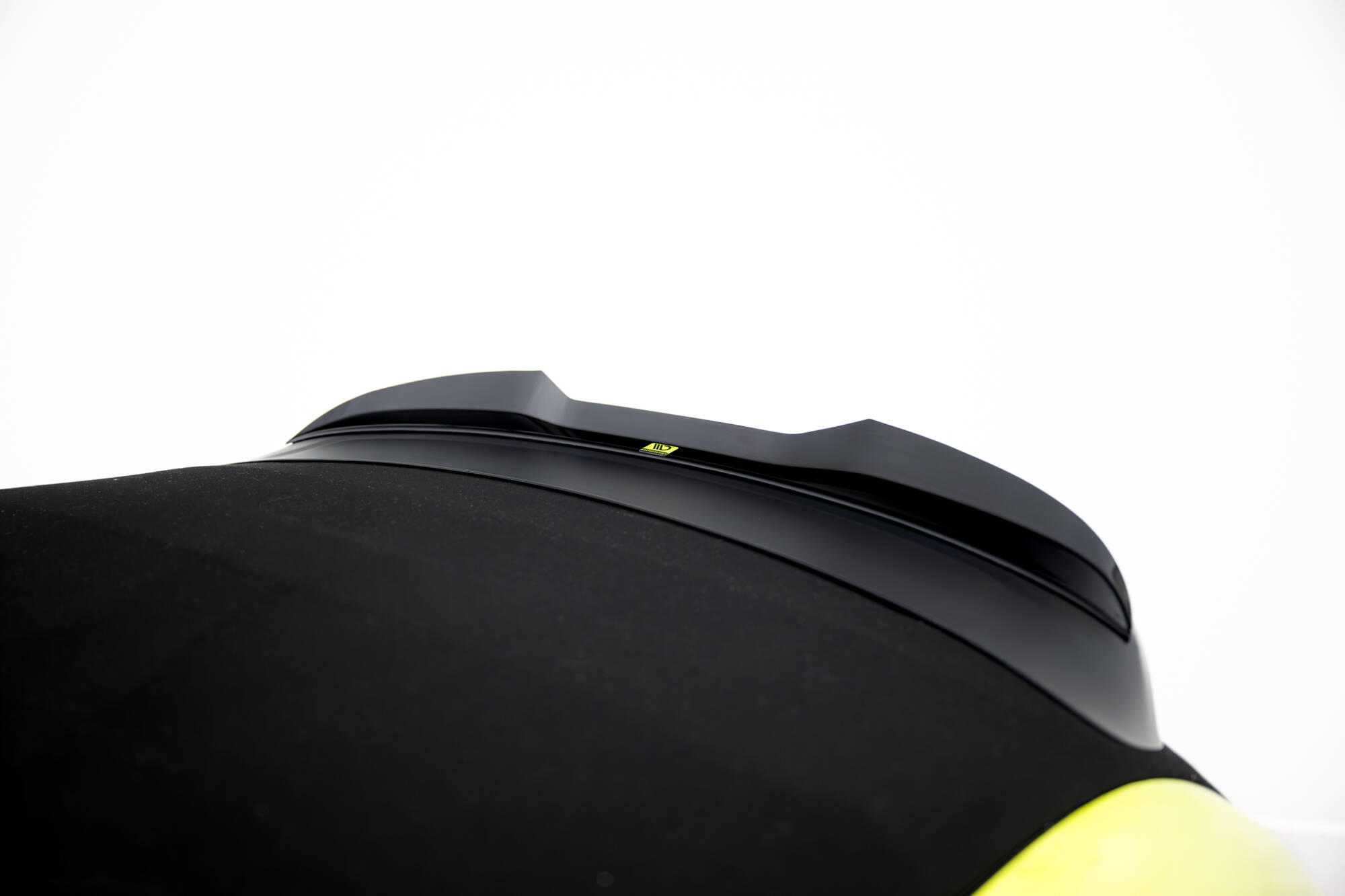 Spoiler Cap Abarth 500e Maxton Glanzend zwart