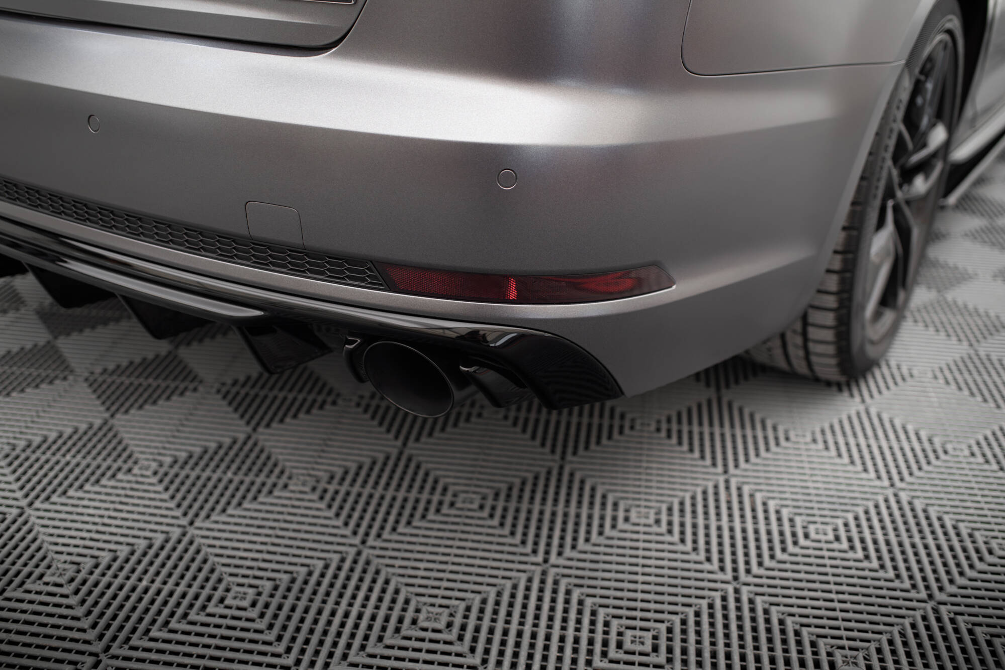 Achter Diffuser Audi A4 S-line B9 Maxton Glanzend zwart