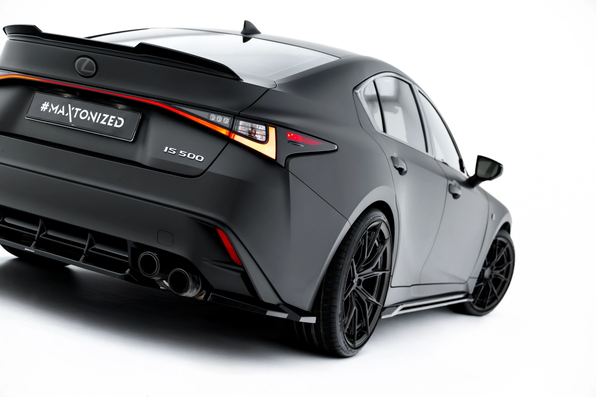 Spoiler Cap Lexus IS 500 Mk3 Facelift 2 (XE30) Maxton Glans Zwart
