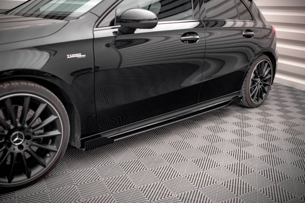Zijskirts met Canards Street Pro Mercedes A-Klasse AMG Pakket & A35 AMG W177 Maxton
