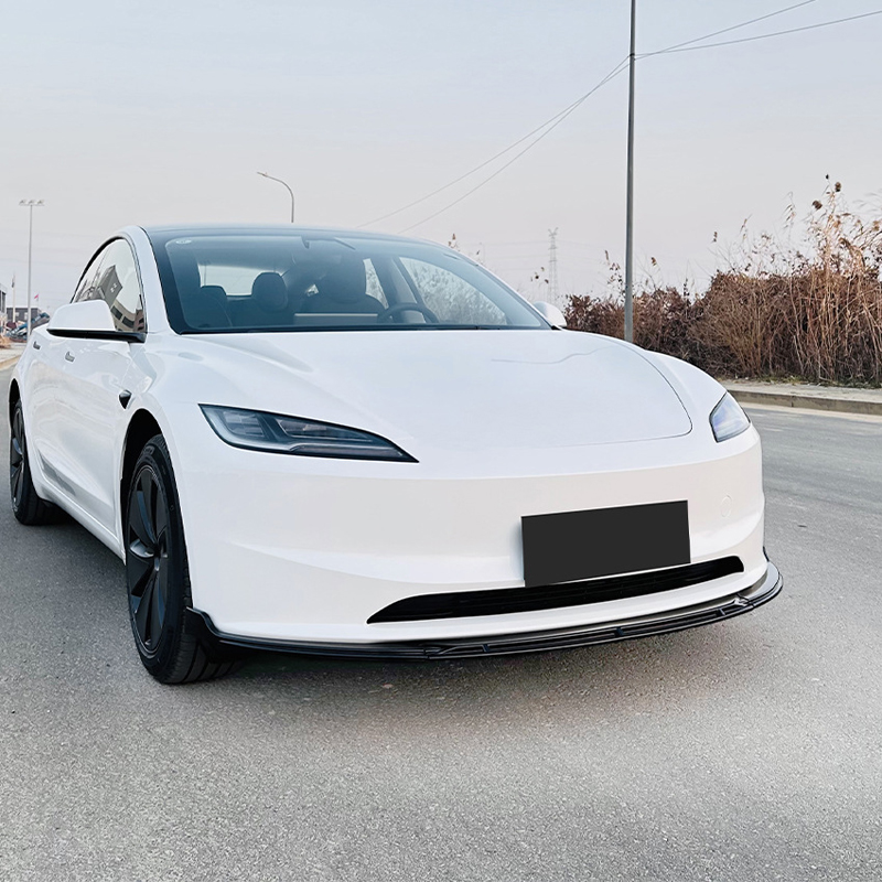 Voorspoilerlip  Tesla Model 3 Facelift 2024- (Glanzend Zwart ABS)