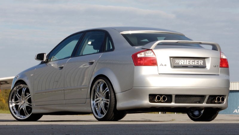 Achterbumper Diffusor met aanhanger koppeling Audi A4 8E Sedan Rieger