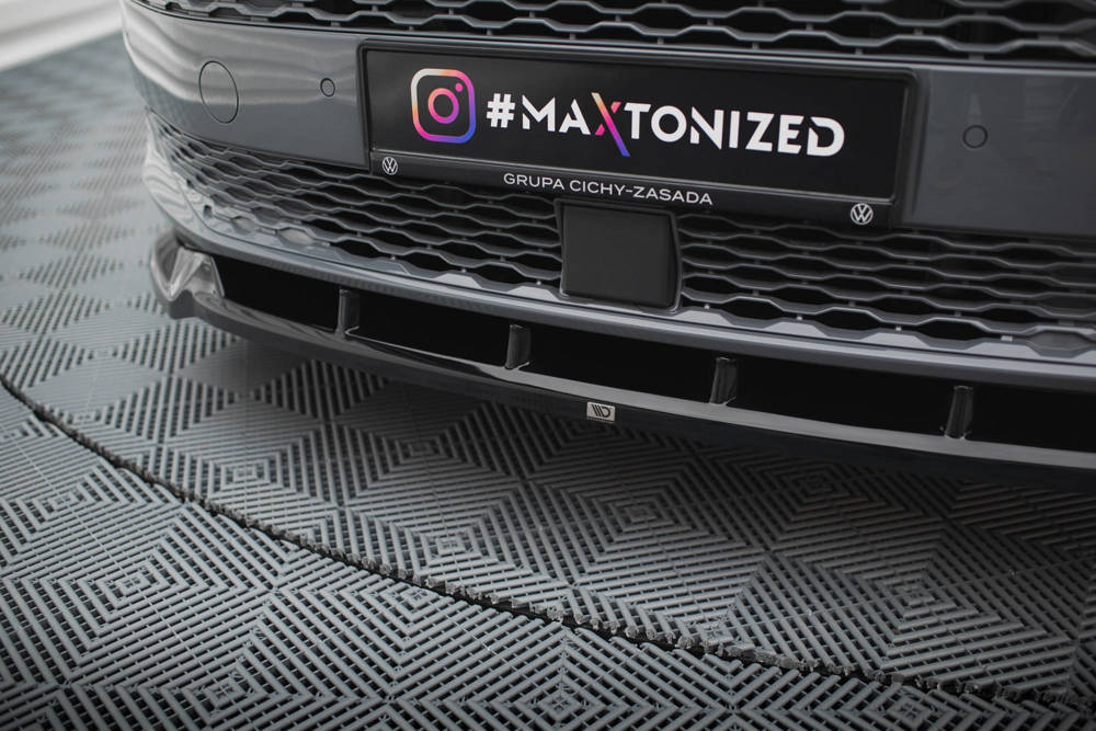 Voorspoiler V.2 Volkswagen Multivan T7 Maxton Glans Zwart