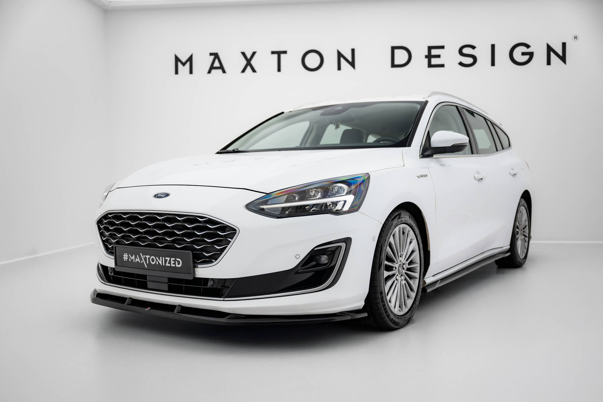 Bodykit Ford Focus Vignale MK4 Maxton Glanzend zwart