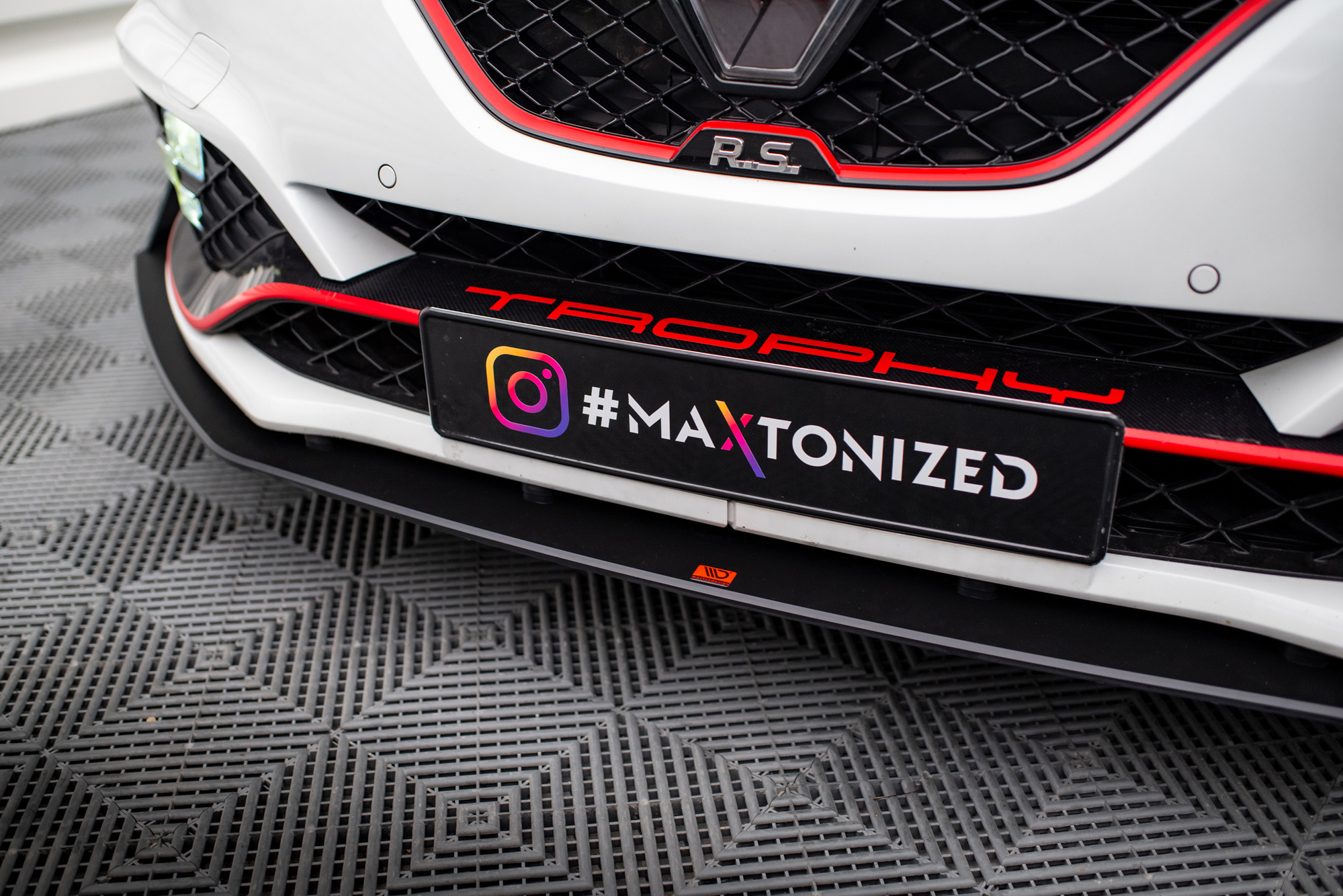 Street Pro Front Splitter Renault Megane RS Mk4
