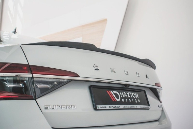 Spoiler cap Skoda Superb 3 FL Maxton Design glans zwart V.2
