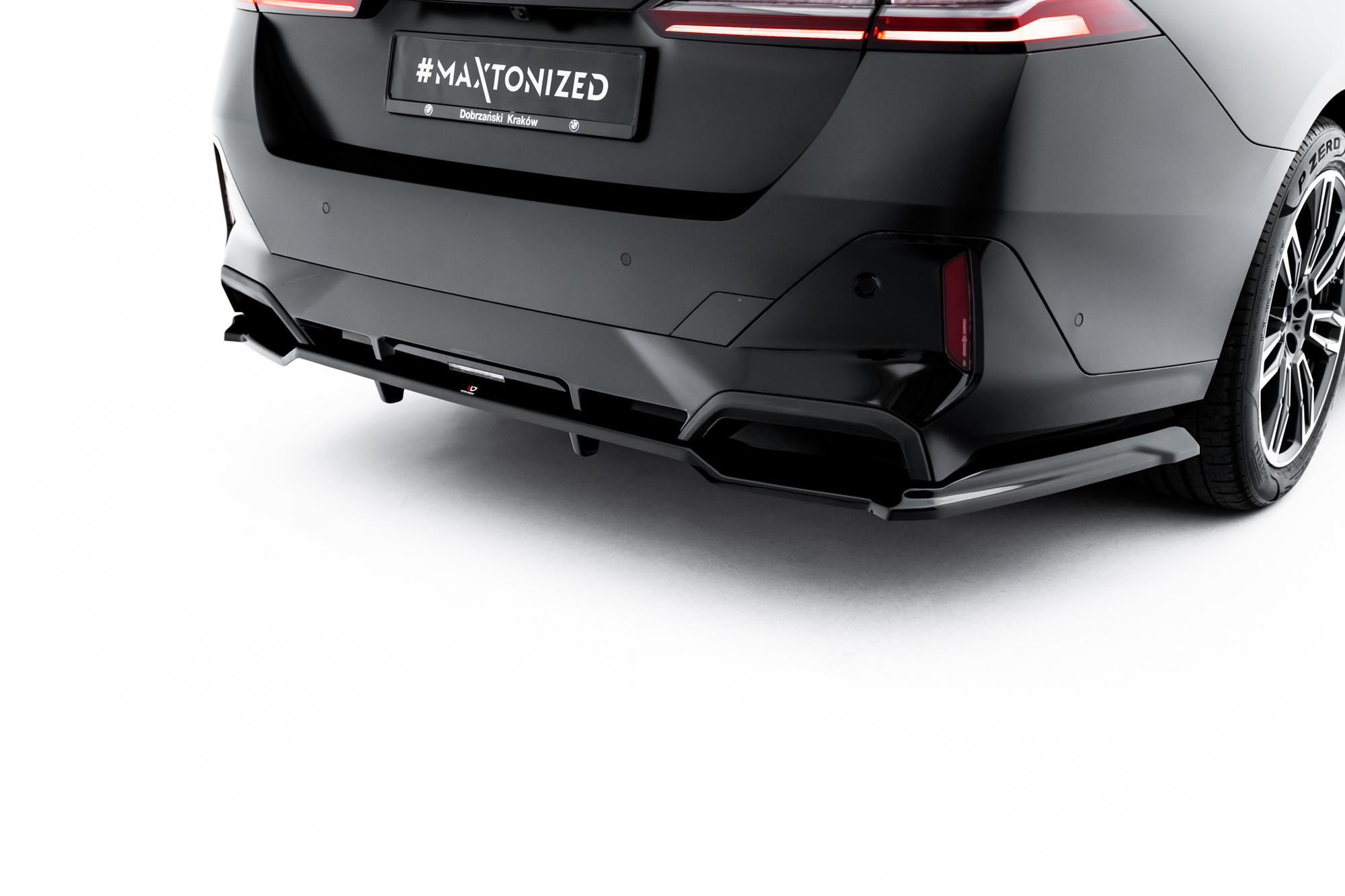 Bodykit BMW 5-serie G60 M-Pack Maxton Glanzend zwart V.1