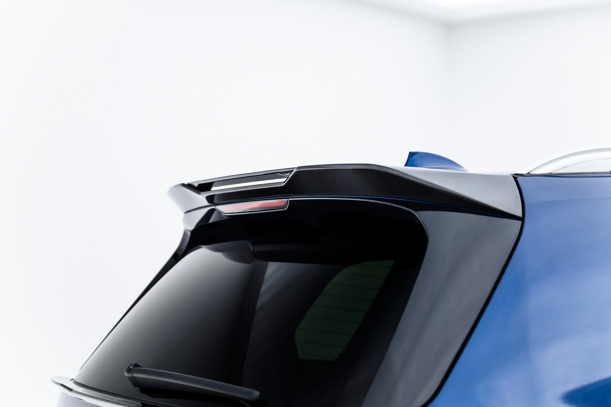 Prepreg Carbon Fiber Tailgate Spoiler (Upper) BMW X7 M-Pack G07 Maxton design