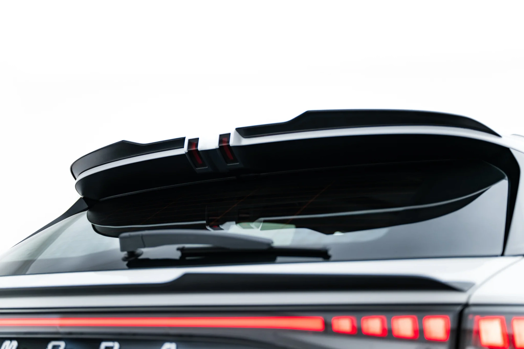 Upper Spoiler Cap Omoda 9 Mk1 Maxton Glanzend Zwart