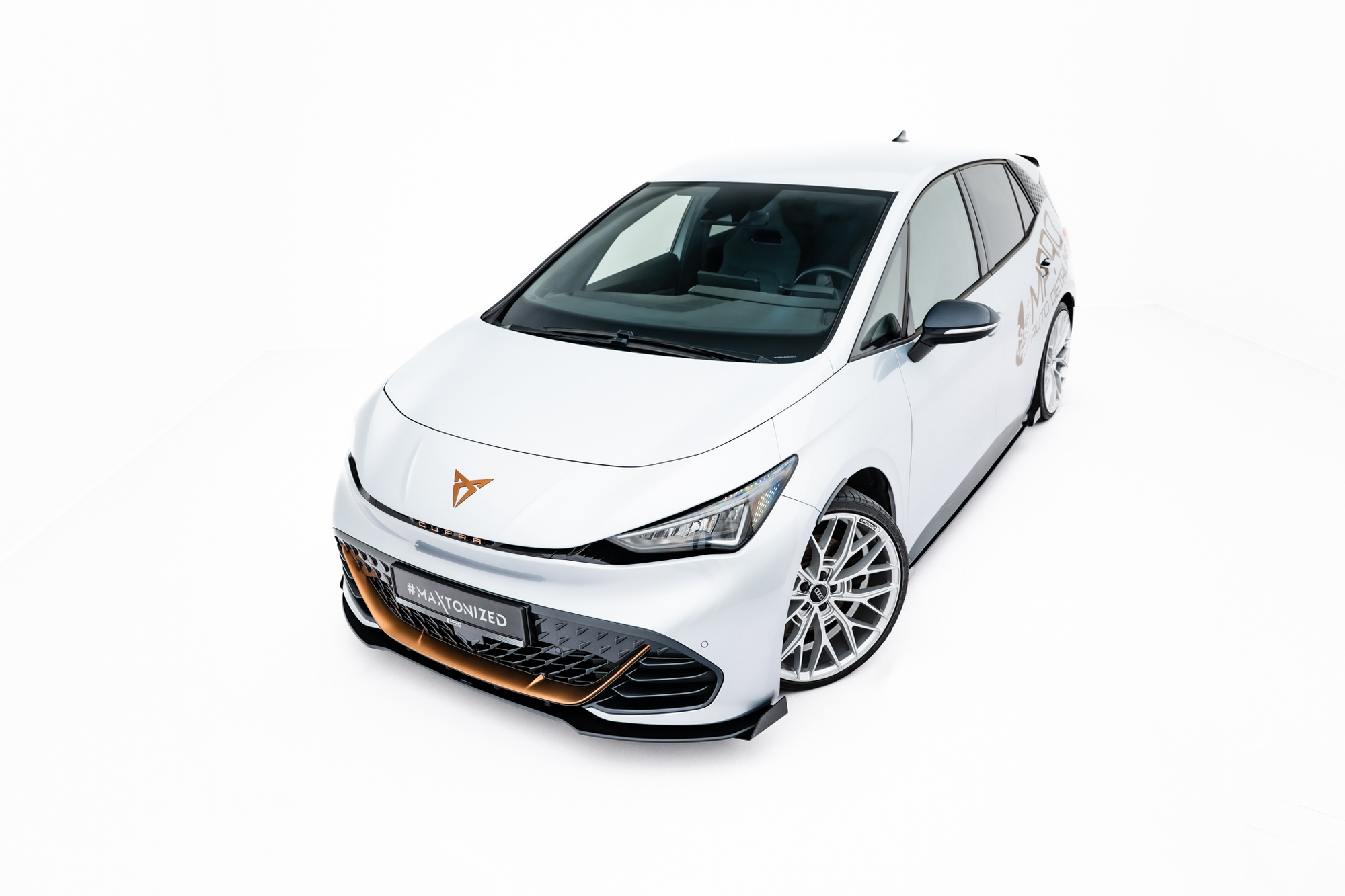 Street Pro Voorspoiler + Flaps Cupra Born Mk1 2021 – Maxton Design