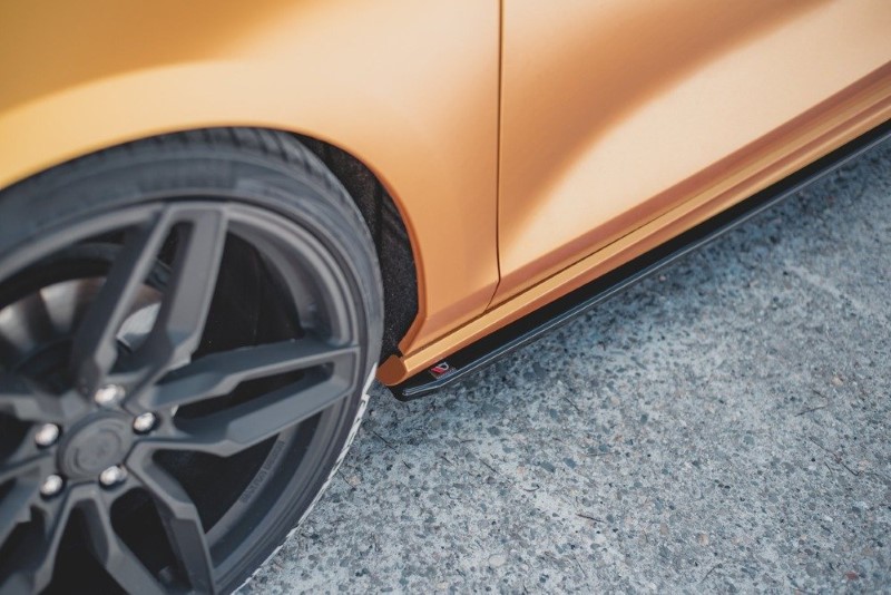 Zijskirts Diffusers Ford Focus ST / ST-Line Mk4 V.4 Glanzend Zwart