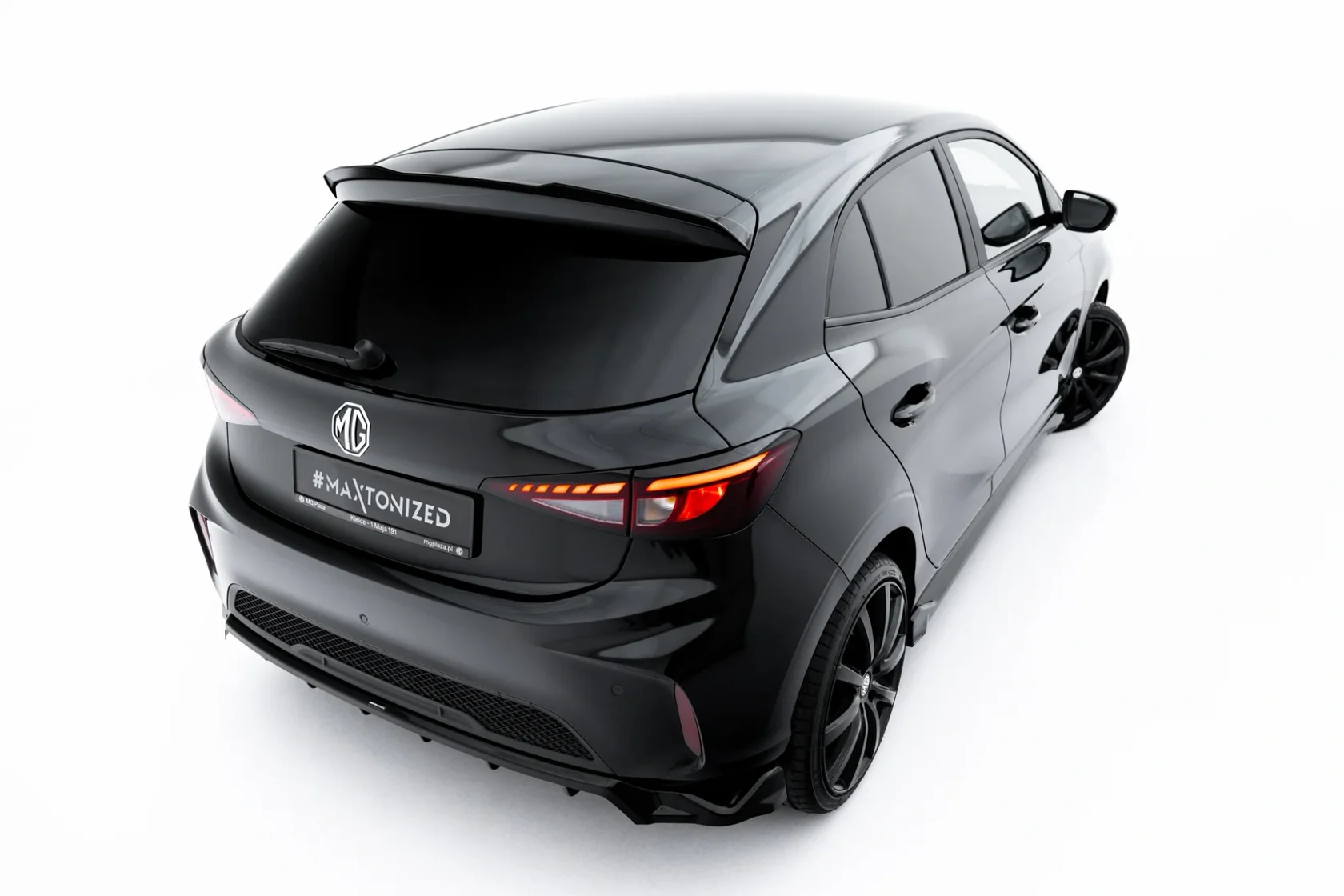 Spoiler Cap MG 3 Mk1 Maxton Glans Zwart